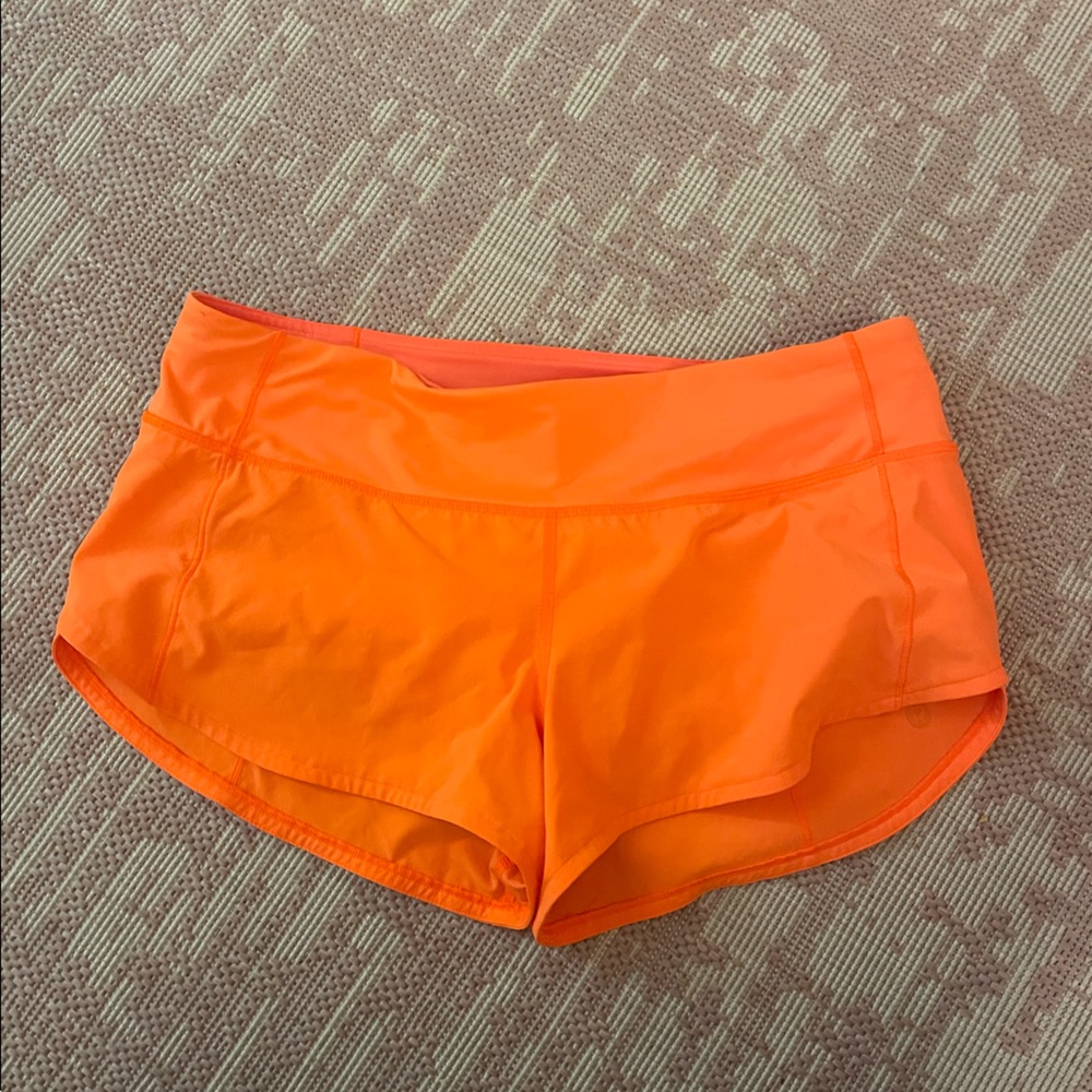 Lululemon size 6 speed up shorts 2.5 length